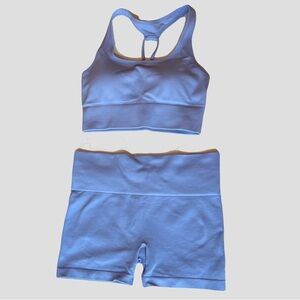 Seamless racerback bra (L) and high rise bike shorts 4” (XL) by JoyLab